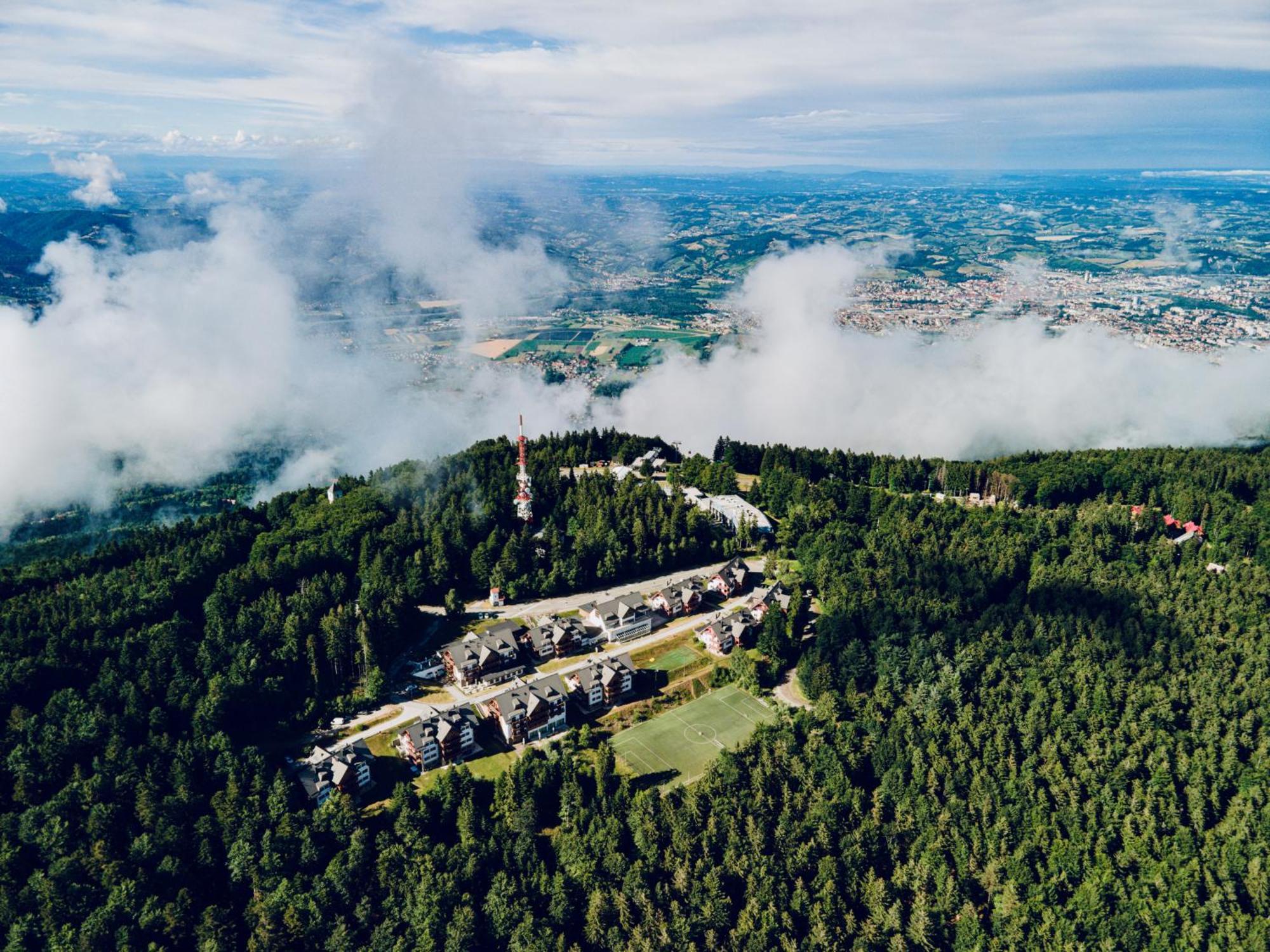 Pohorje Village Wellbeing Resort - Wellness & Spa Hotel Bolfenk Марибор Экстерьер фото